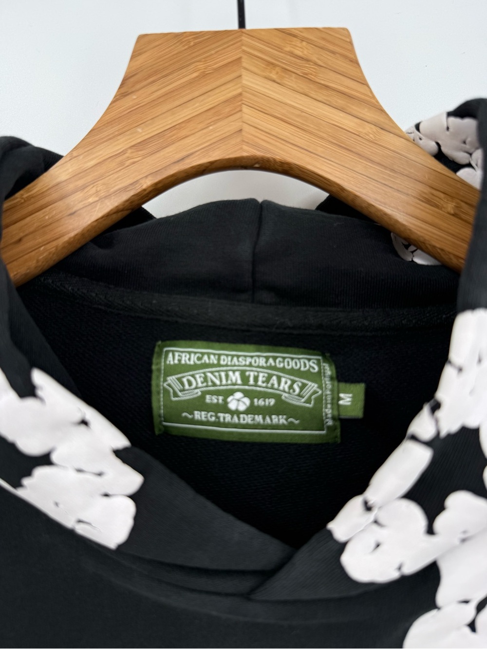 Denim Tears Cotton Wreath Hoodie Black Size M - Picture 2 of 12